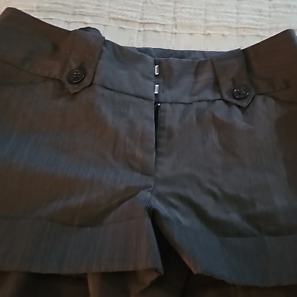 Shorts - Picture 1 of 2